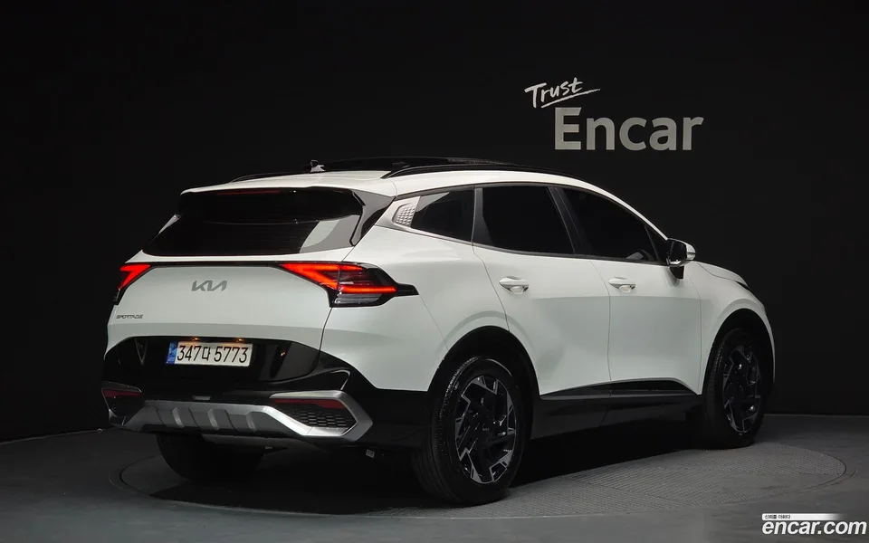 Kia Sportage 1.6 2WD 2023 — миниатюра 2