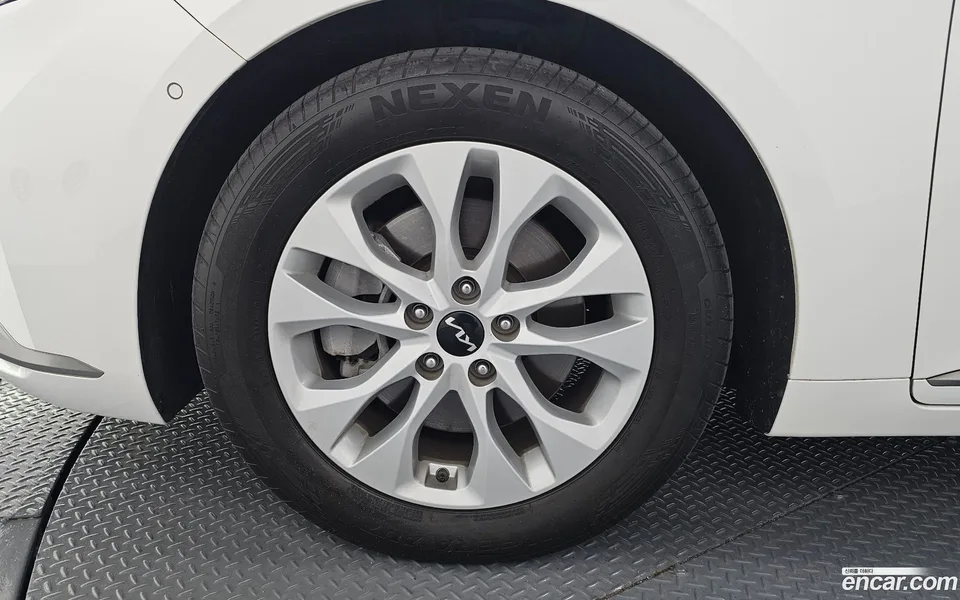 Kia K8 2.5 2WD 2023 — миниатюра 5