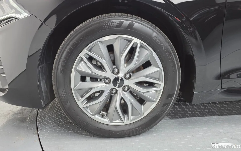 Kia K5 Hybrid 2023 — миниатюра 2