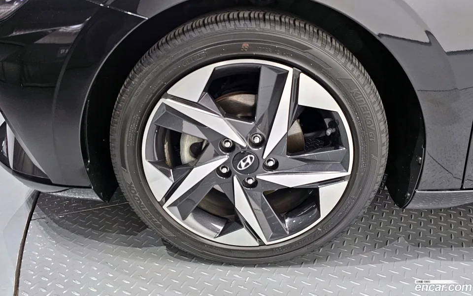 Hyundai Avante 1.6 2022 — миниатюра 2