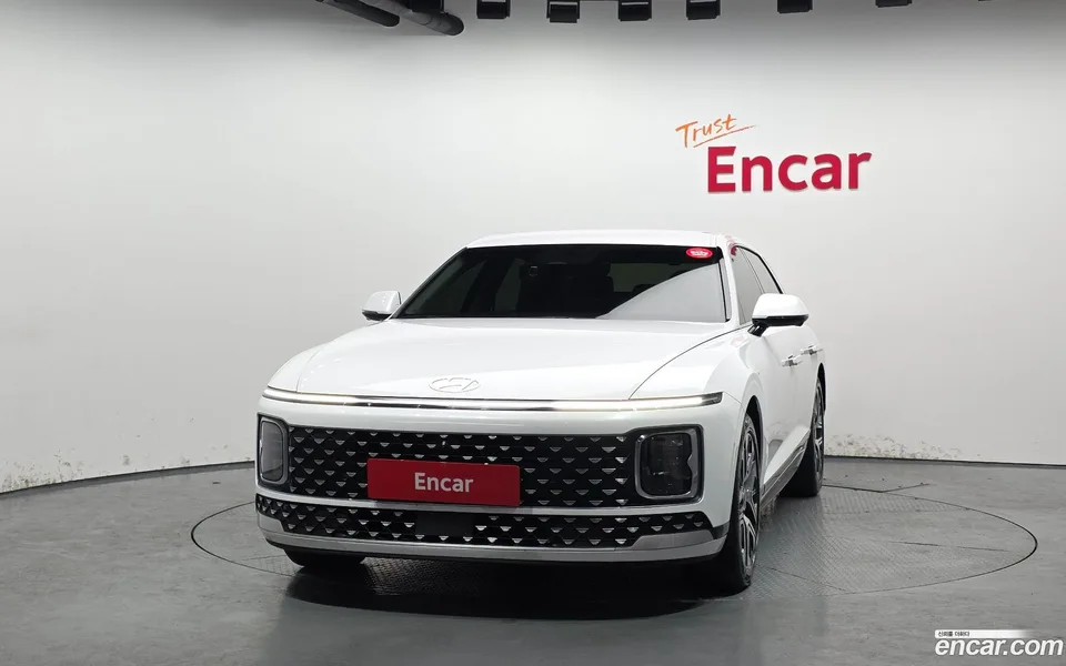 Hyundai Grandeur Hybrid 2023 — миниатюра 3