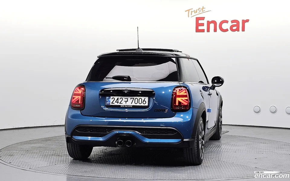 MINI Cooper S 2024 — миниатюра 4