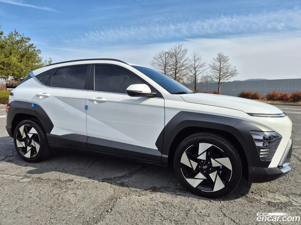 Hyundai Kona 1.6 2WD 2024 — миниатюра 3