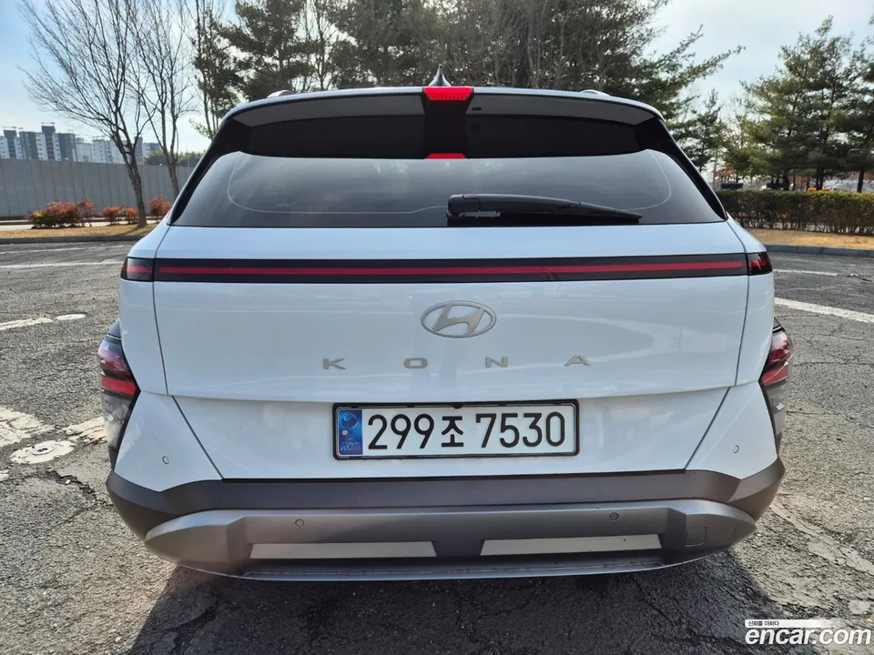 Hyundai Kona 1.6 2WD 2024 — миниатюра 4