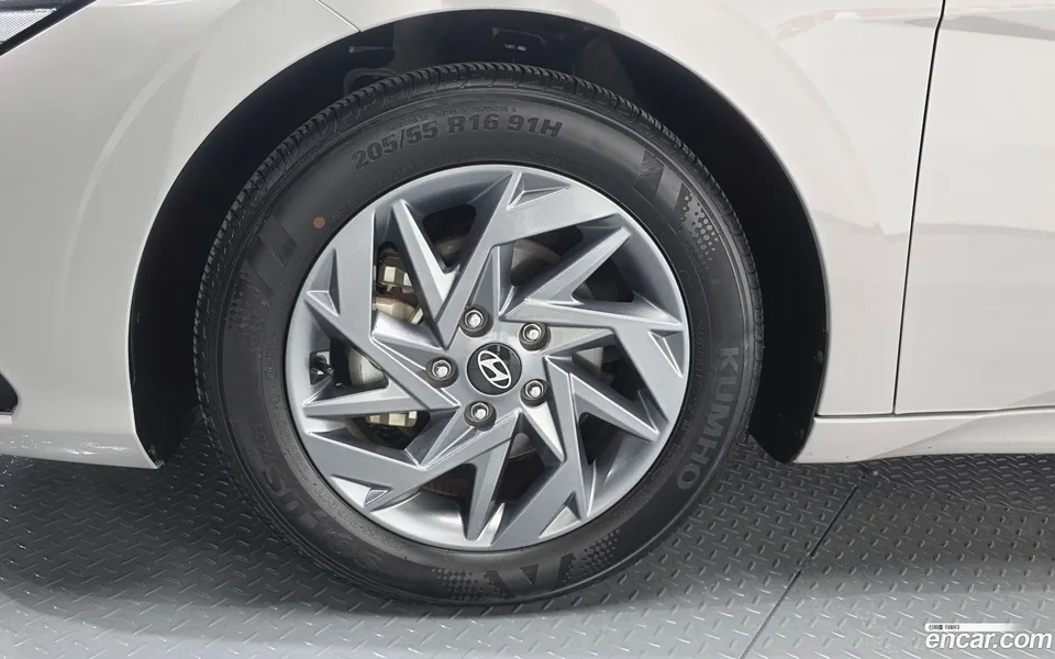 Hyundai Avante CN7 1.6 2024 — миниатюра 5