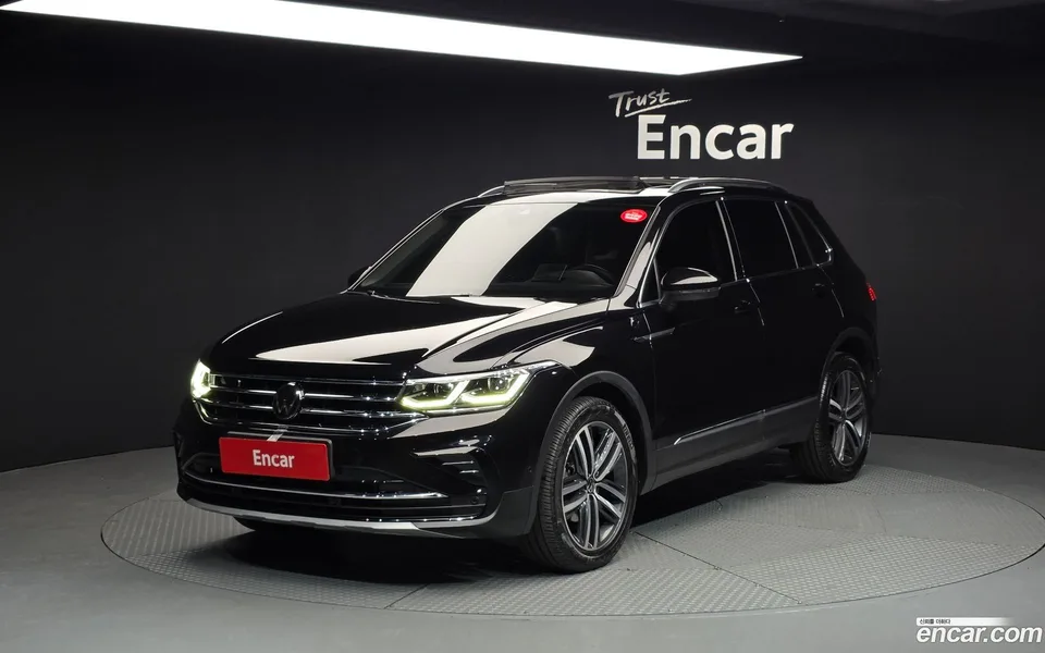 Volkswagen Tiguan 2.0 TDI 2023 — фото 1, купить с доставкой в Москву
