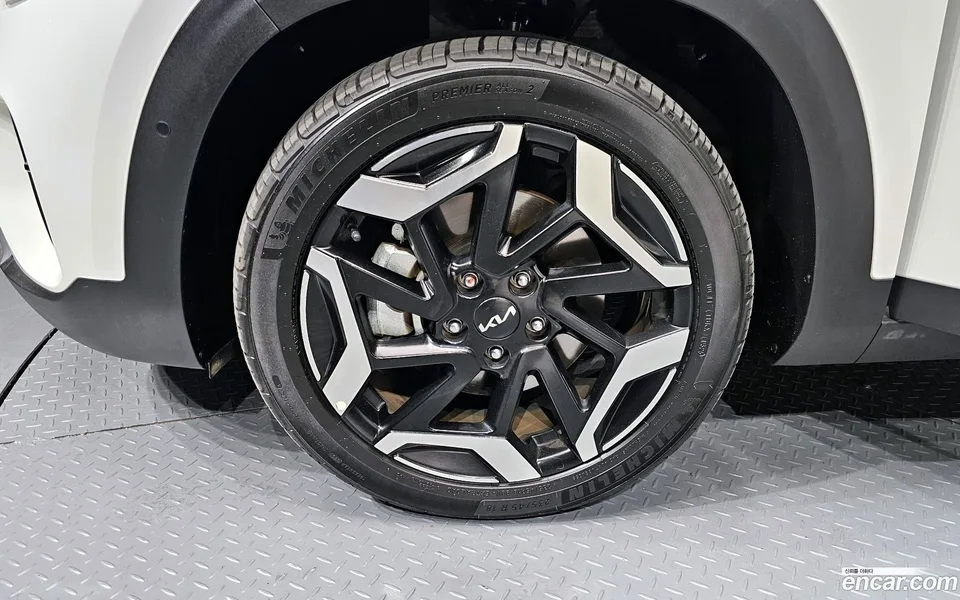 Kia Seltos 1.6 2WD 2023 — миниатюра 2