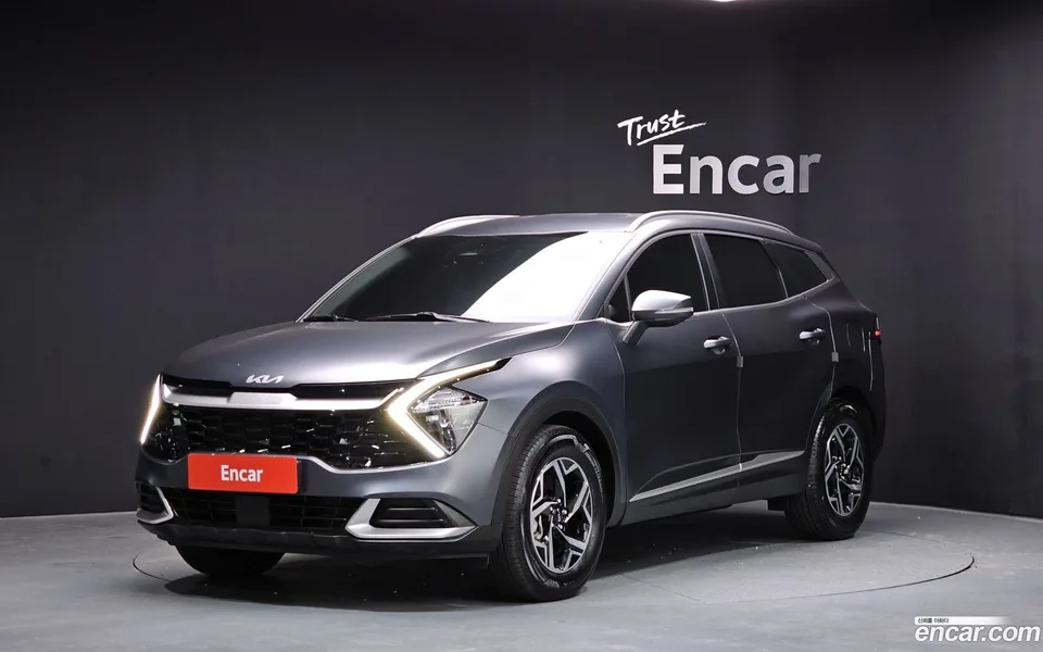 Kia Sportage 2.0 2WD 2022 — фото 1, купить с доставкой в Москву