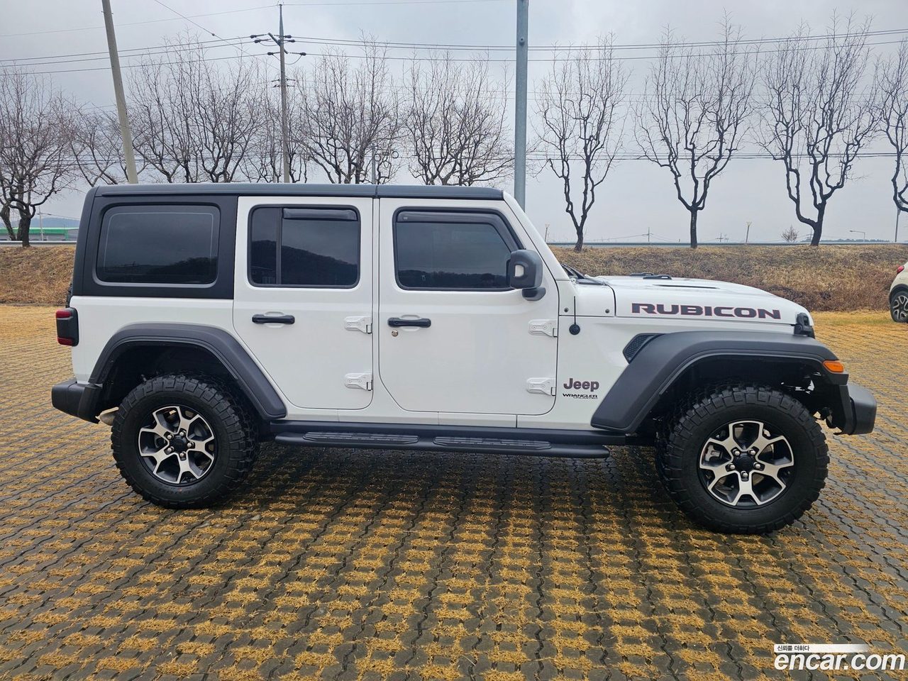 Jeep Wrangler 2022 — 4
