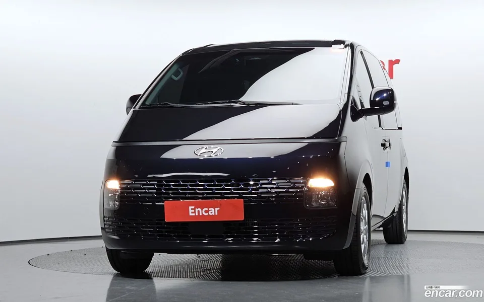 Hyundai Staria 3 2022 — миниатюра 3