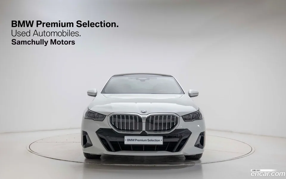 BMW 5 Series 523d M 2025 — миниатюра 3