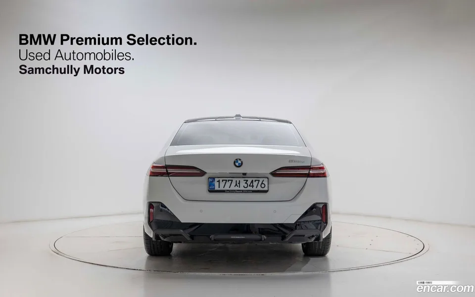 BMW 5 Series 523d M 2025 — миниатюра 4