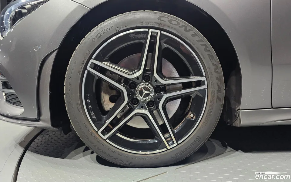 Mercedes-Benz CLA-Class CLA250 4MATIC 2022 — миниатюра 2