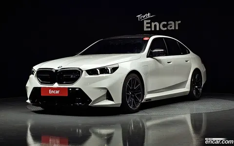 BMW M5 2025 buy in Moscow