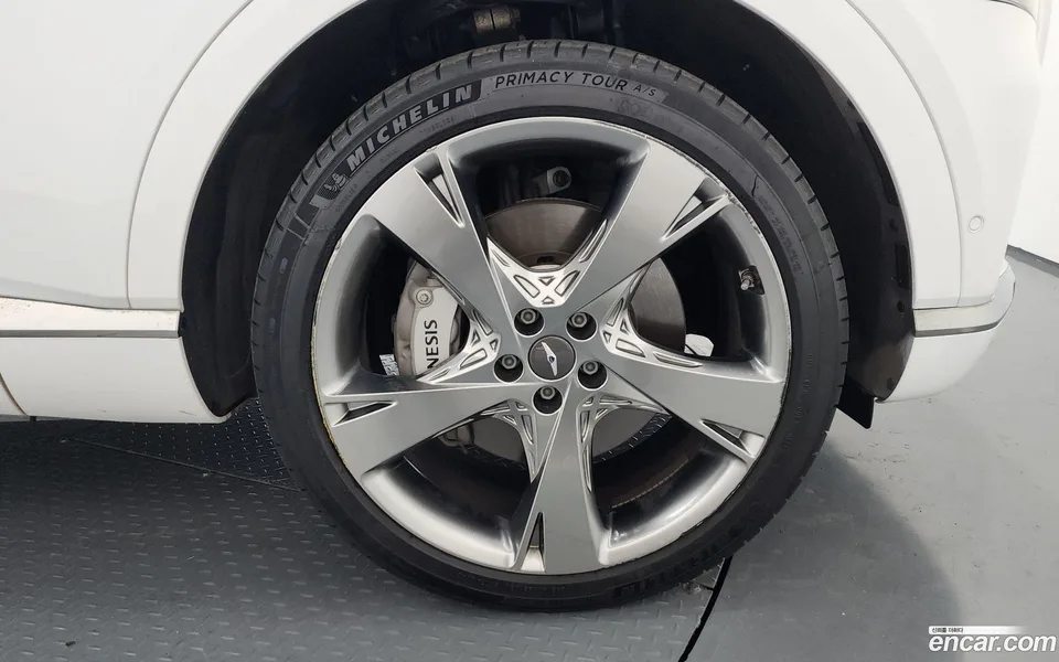 Genesis GV80 2.5T 2WD 2022 — миниатюра 2