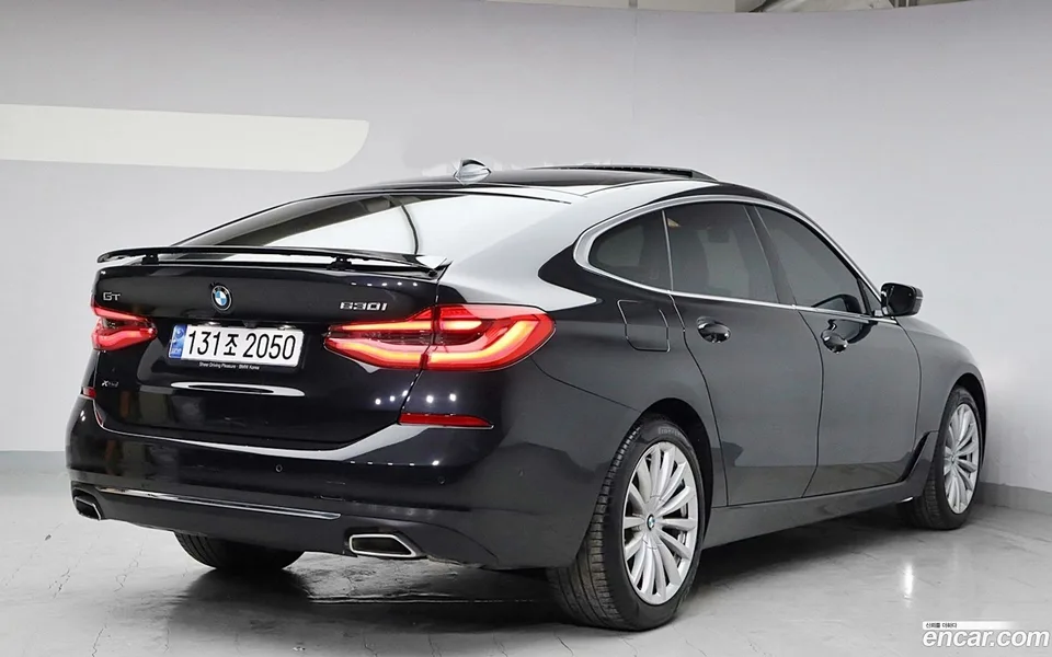 BMW 6 Series GT 630i xDrive 2023 — миниатюра 3