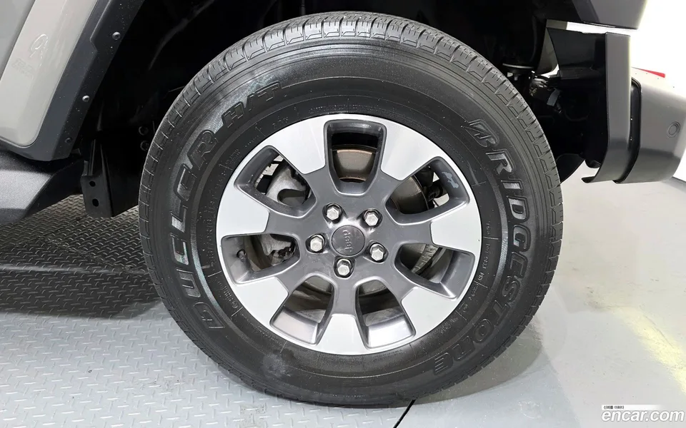 Jeep Wrangler 2.0 4 2022 — миниатюра 2