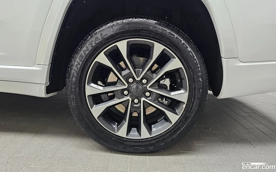 Jeep Grand Cherokee L 3.6 2022 — миниатюра 2