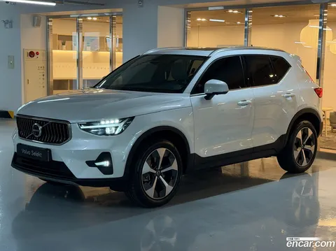 Volvo XC40 2025 buy in Moscow