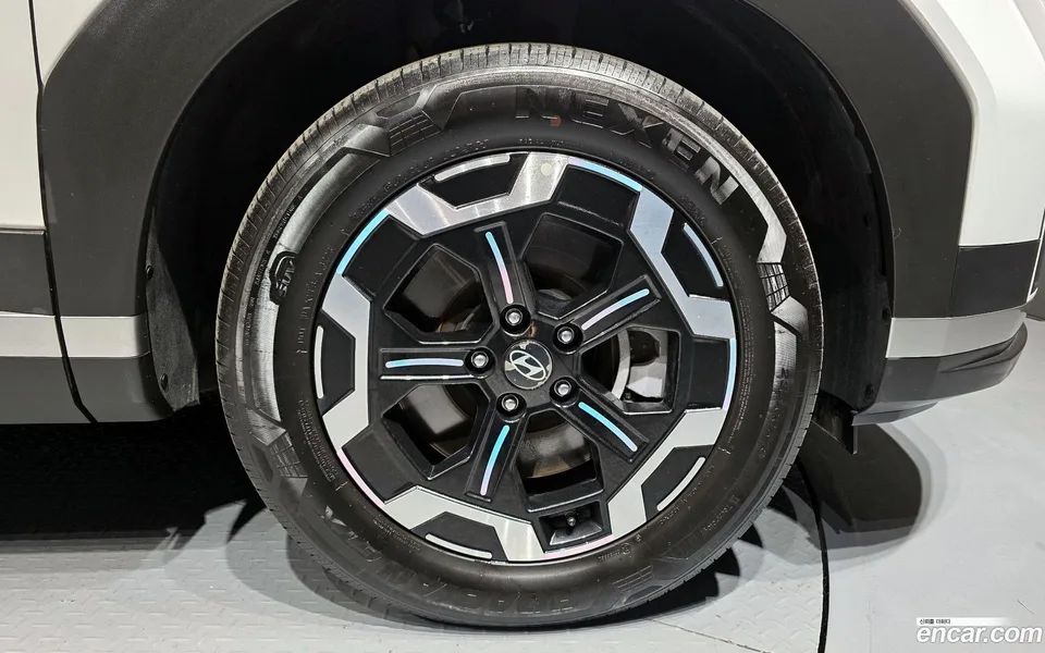 Hyundai SantaFe 2.5T 2WD 2023 — миниатюра 2