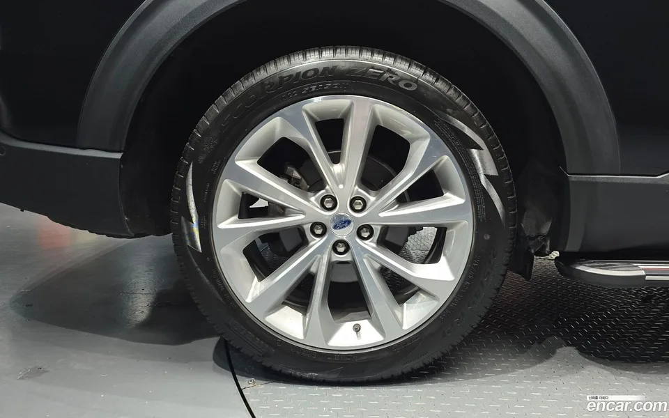 Ford Explorer 3.0 4WD 2022 — миниатюра 2