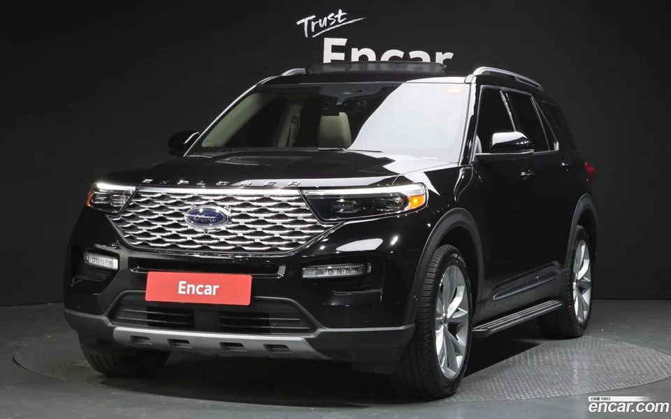 Ford Explorer 3.0 4WD 2022 — фото 1, купить с доставкой в Москву