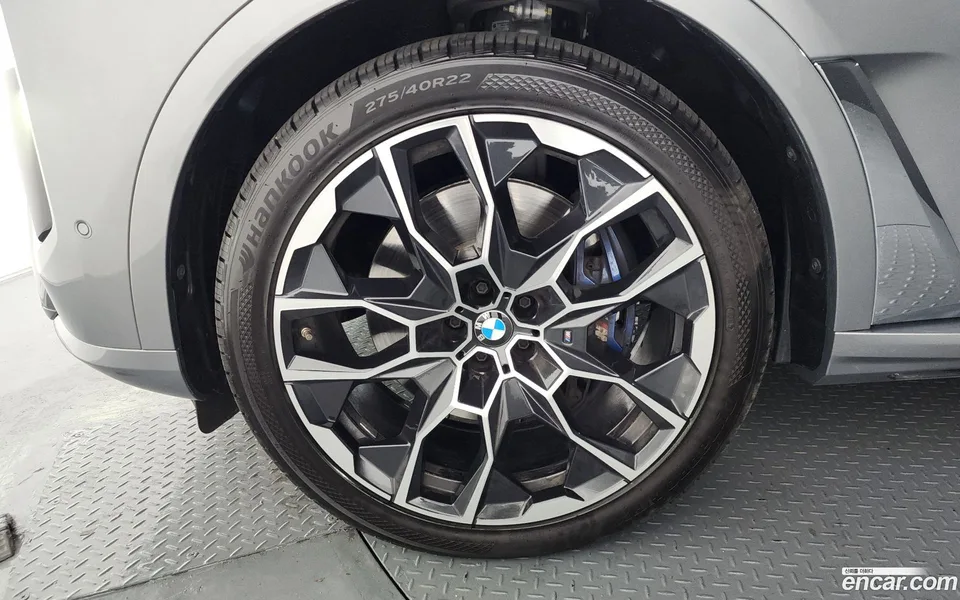 BMW X7 xDrive 40d M 7 2022 — миниатюра 5