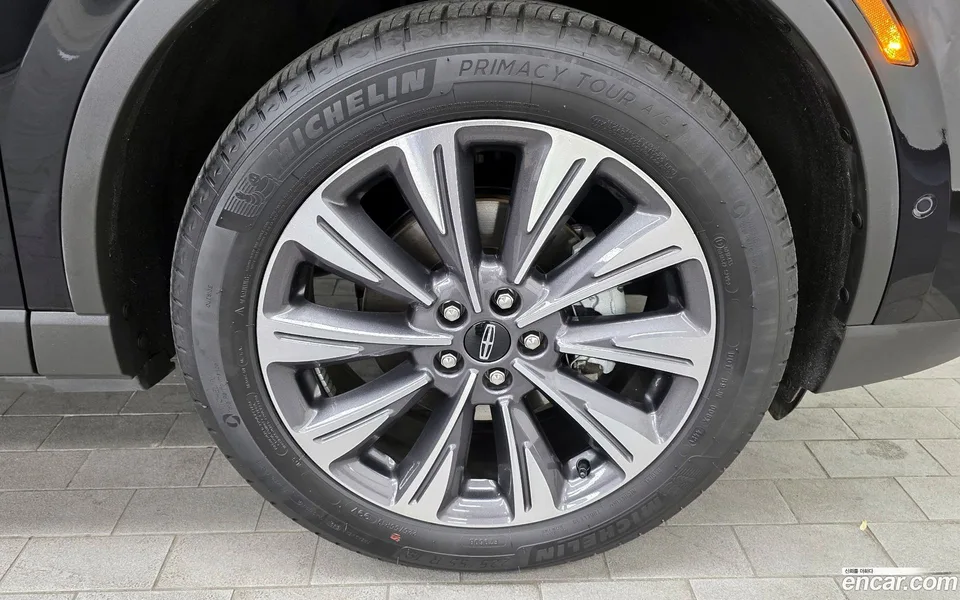 Lincoln Corsair 2.0 AWD 2022 — миниатюра 2