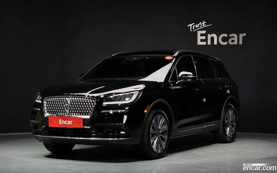 Lincoln Corsair 2.0 AWD 2022 — фото 1, купить с доставкой в Москву