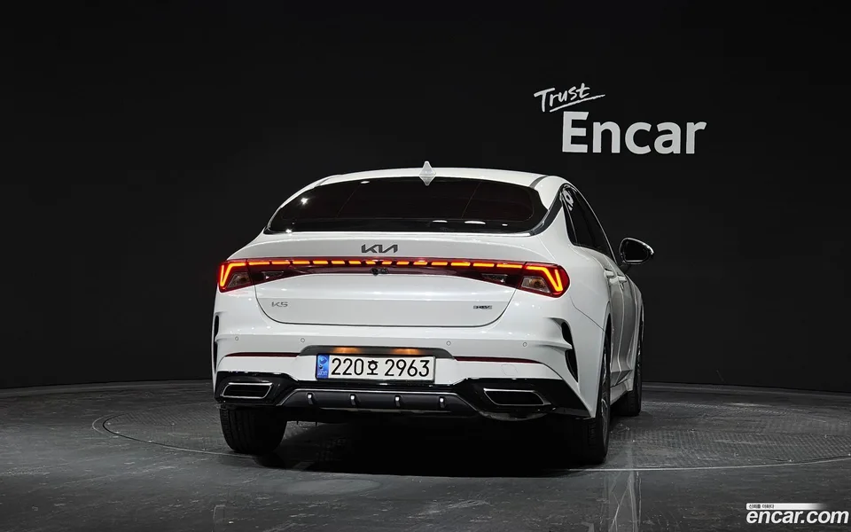 Kia K5 Hybrid 2023 — миниатюра 4