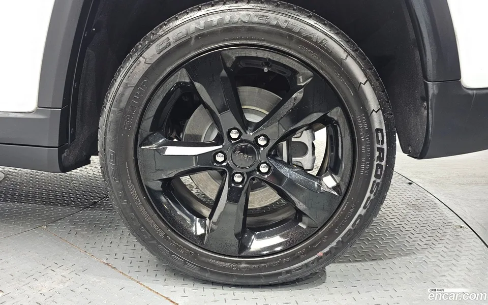 Jeep Grand Cherokee 4xe 2023 — миниатюра 2
