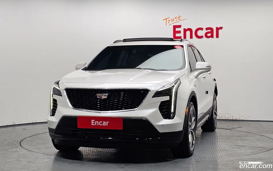 Cadillac XT4 2.0 AWD 2022 — миниатюра 3