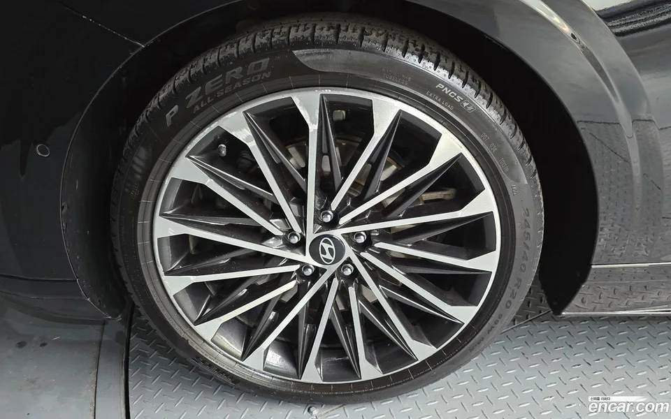 Hyundai Grandeur 3.5 4WD 2023 — миниатюра 2
