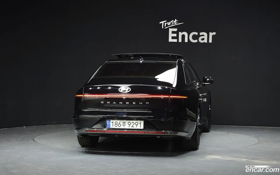 Hyundai Grandeur 3.5 4WD 2023 — миниатюра 4