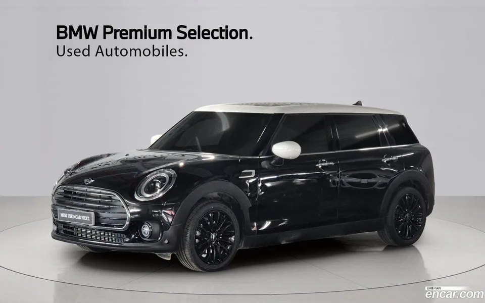 MINI Cooper Clubman 2023 — photo 1, buy with delivery to Moscow