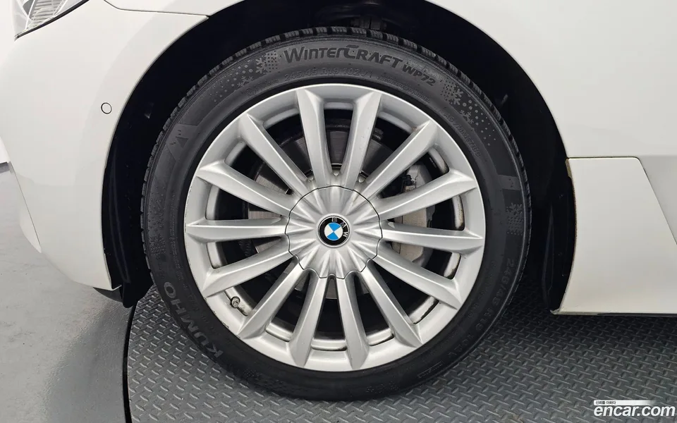 BMW 6 Series GT 620d 2023 — миниатюра 5