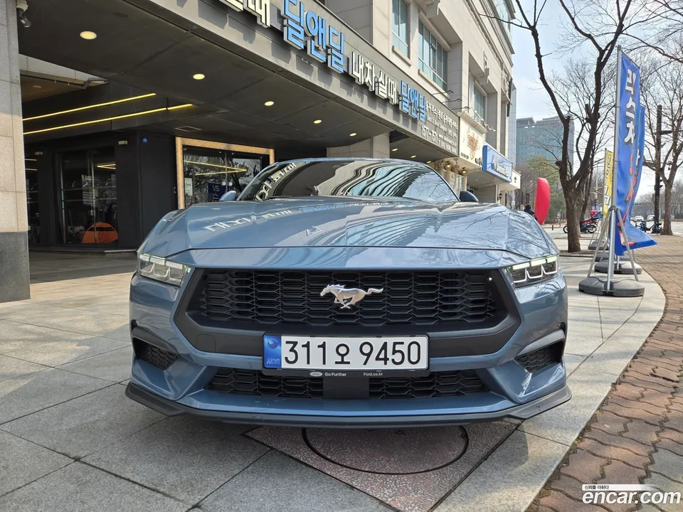 Ford Mustang 2.3 2024 — миниатюра 3