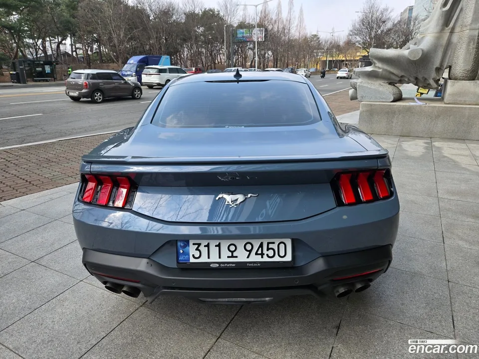 Ford Mustang 2.3 2024 — миниатюра 4