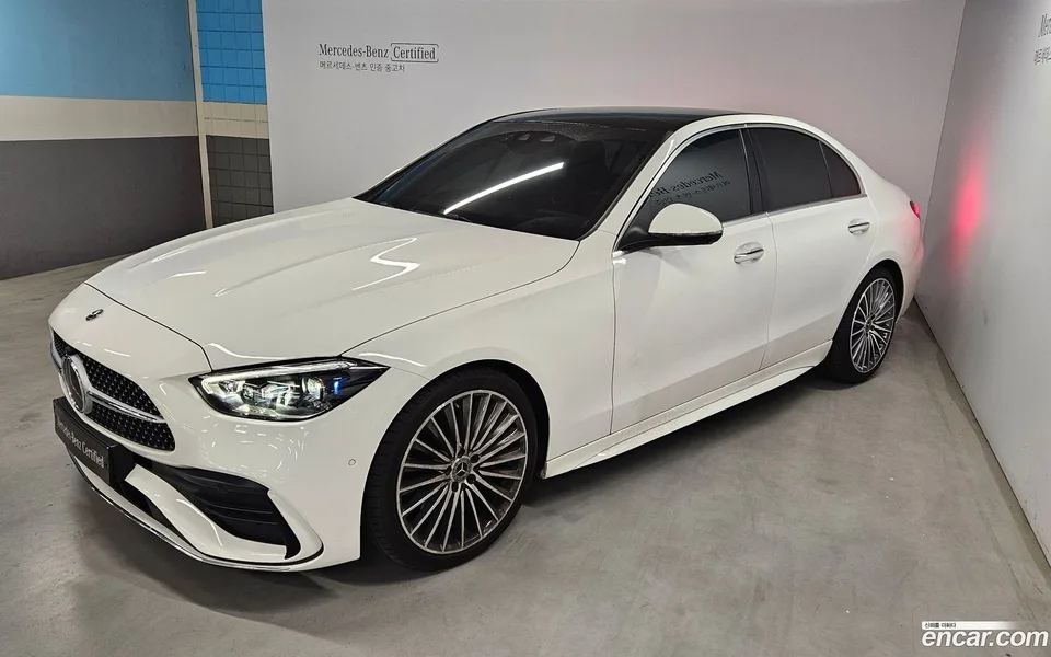 Mercedes-Benz C-Class C300 4MATIC AMG Line 2023 — фото 1, купить с доставкой в Москву