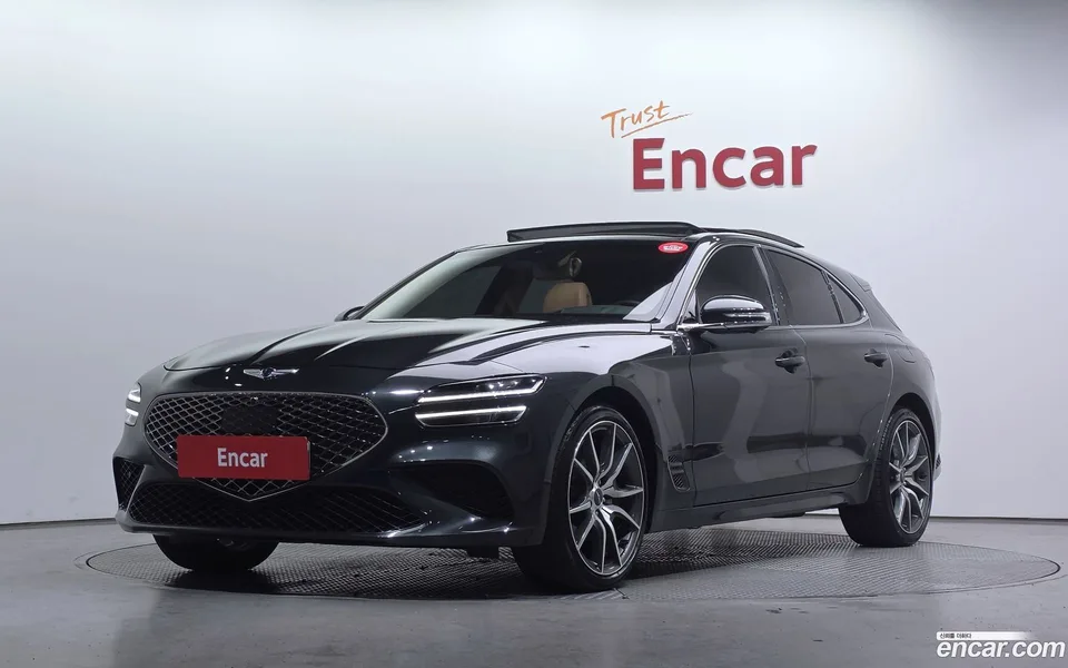 Genesis G70 Shooting Brake 2.0T 4WD 2022 — фото 1, купить с доставкой в Москву