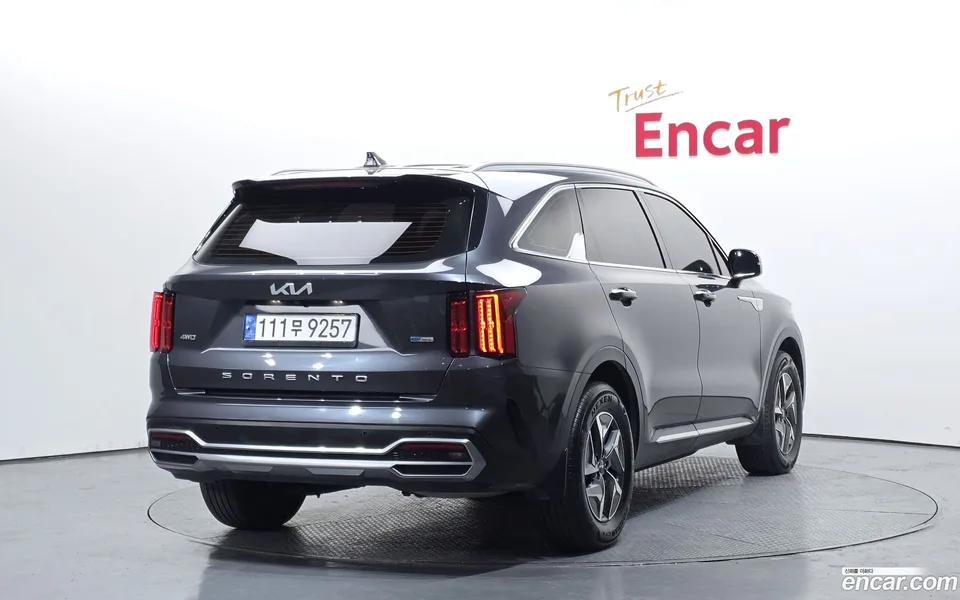 Kia Sorento HEV 1.6 4WD 2022 — фото 1, купить с доставкой в Москву
