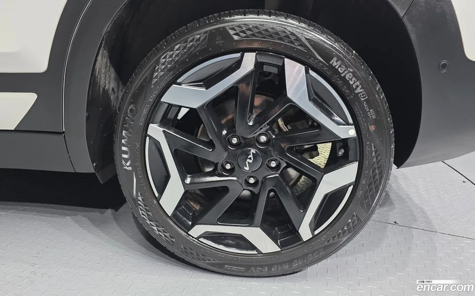 Kia Seltos 1.6 2WD 2023 — миниатюра 2