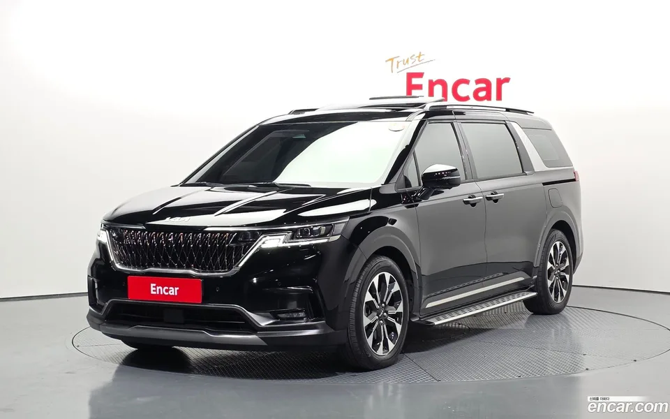 Kia Carnival 7 2022 — фото 1, купить с доставкой в Москву
