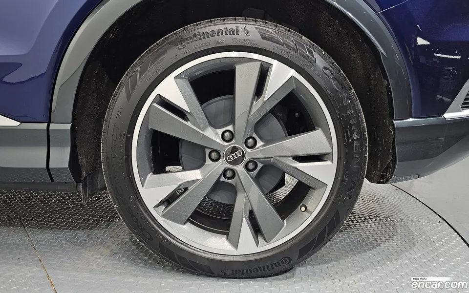 Audi Q4 e-tron 40 2022 — миниатюра 5