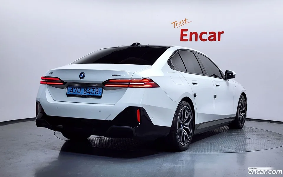 BMW i5 eDrive 40 M 2025 — миниатюра 2