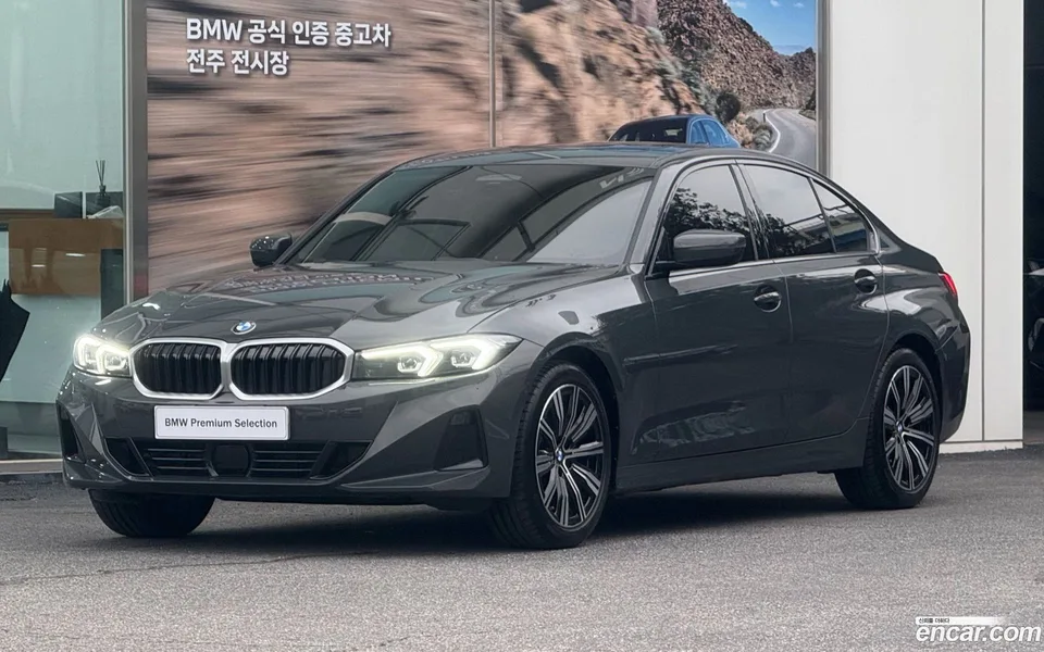 BMW 3 Series 320i 2025 — фото 1, купить с доставкой в Москву