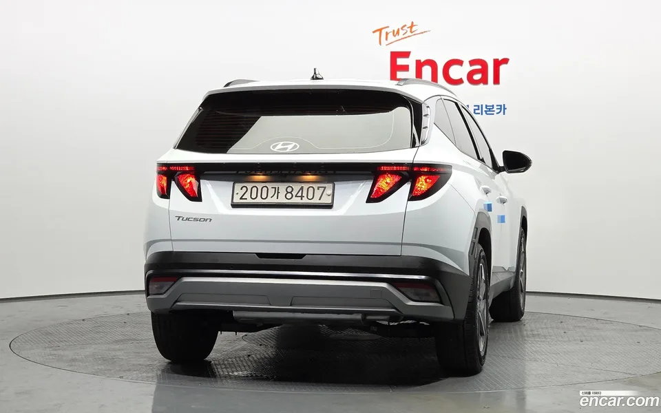 Hyundai Tucson Hybrid NX4 HEV 1.6 2WD 2025 — миниатюра 4