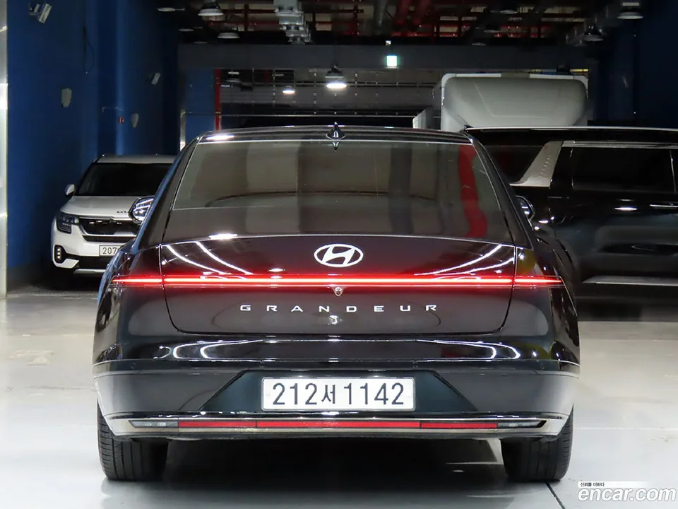 Hyundai Grandeur 3.5 4WD 2023 — миниатюра 3
