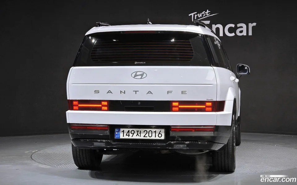 Hyundai SantaFe HEV 1.6 4WD 2023 — миниатюра 4