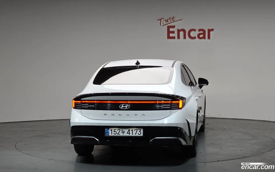 Hyundai Sonata The Edge Hybrid 2024 — миниатюра 4